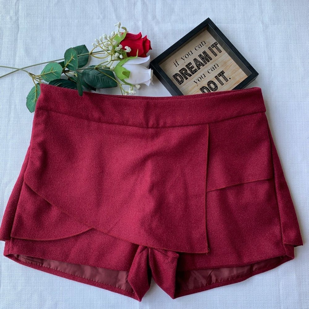 KYE Urban Streetwear Office Asymmetric Wool Skirt Shorts Skort Size Medium.